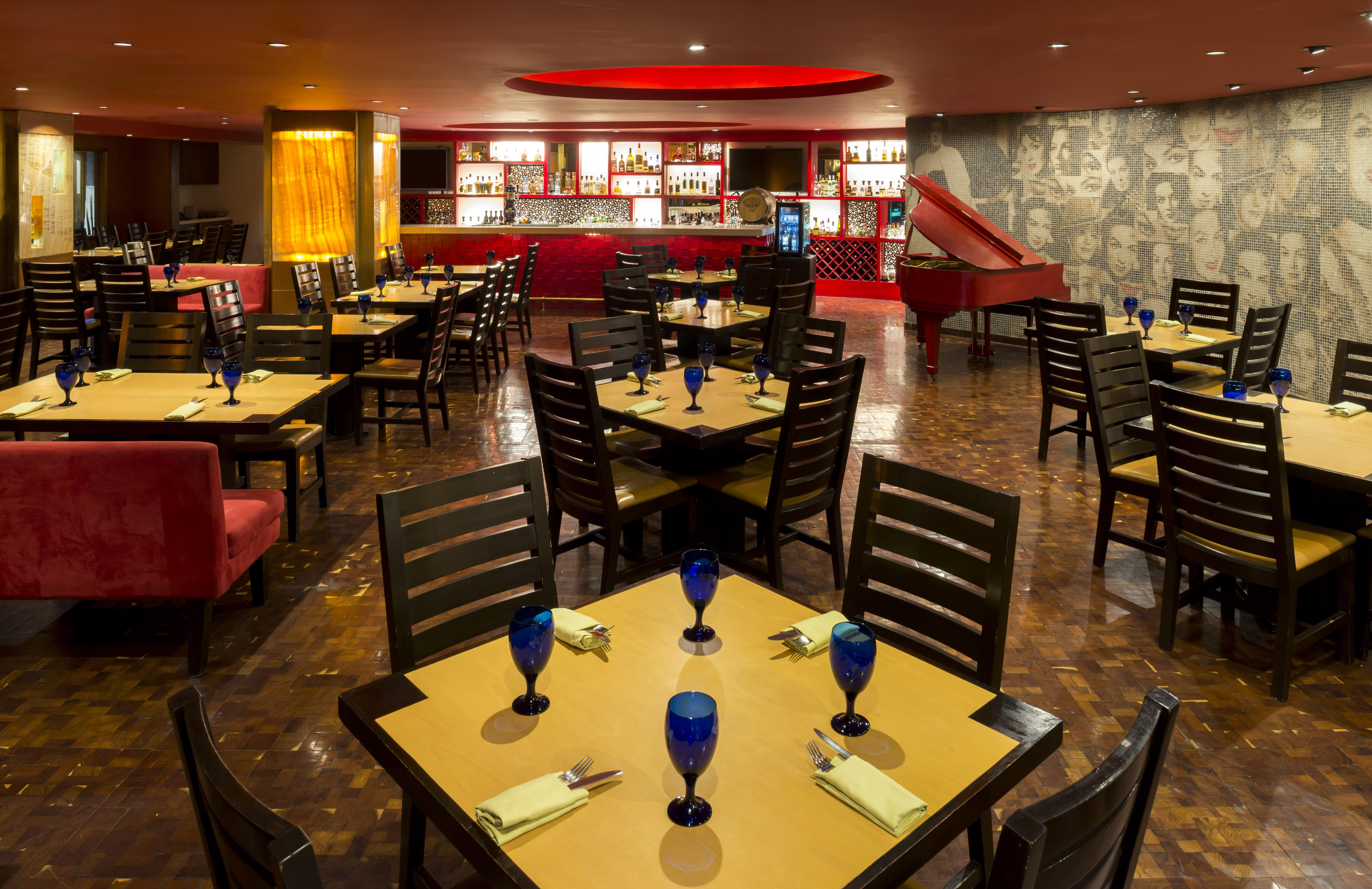 Camino Real Guadalajara Zapopan Exterior foto The interior of a typical Red Lobster restaurant